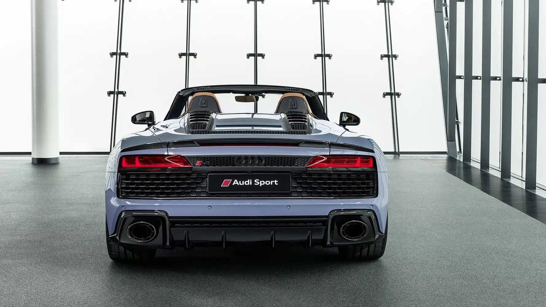 Audi-R8-Spyder-7