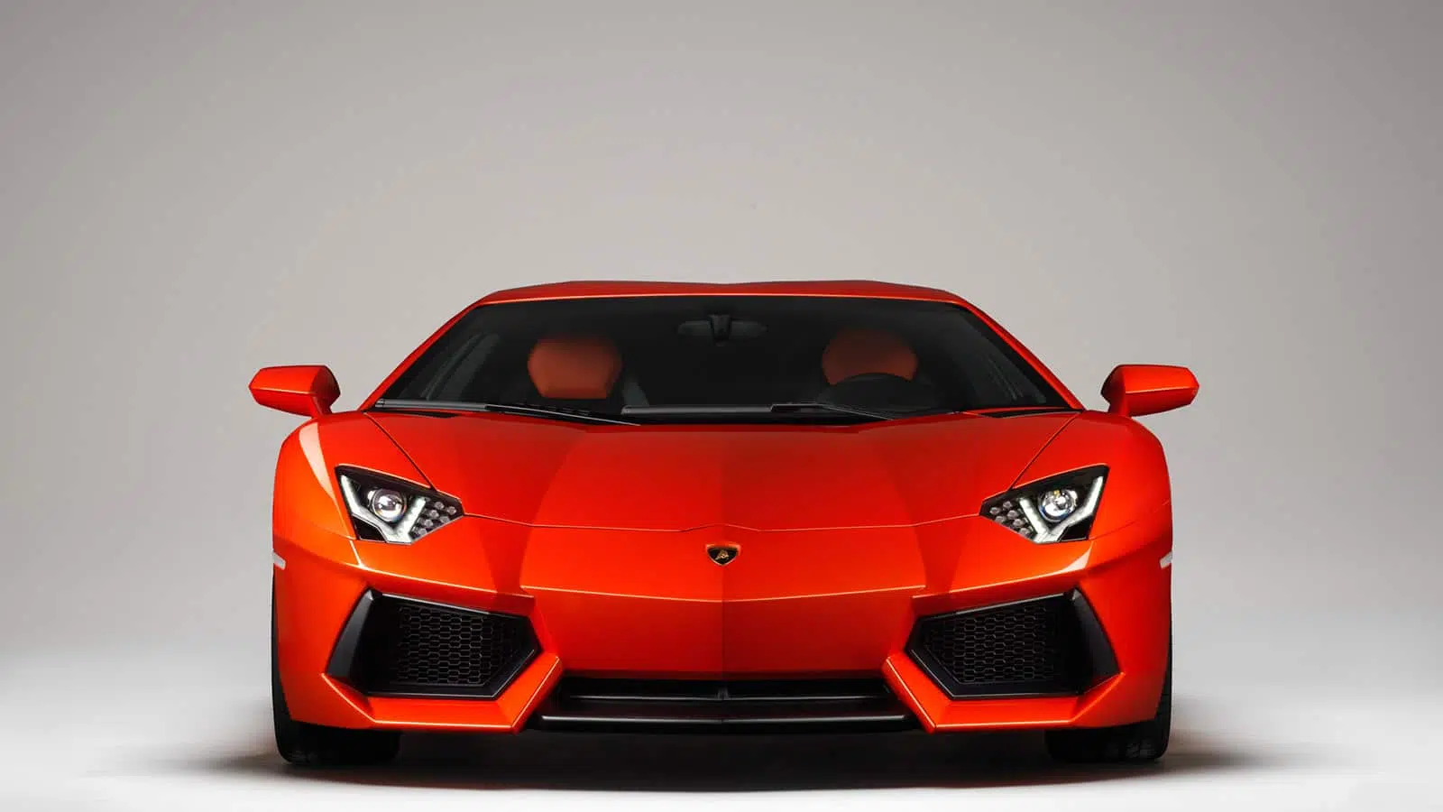 Lamborghini-Aventador-2