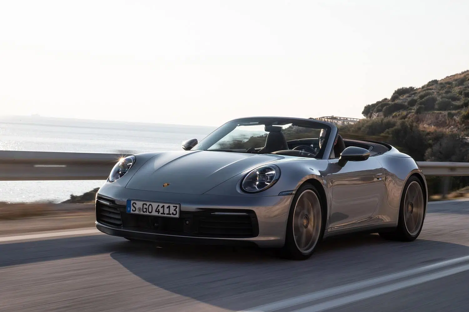 Porsche-911-Carrera-4S-Cabriolet-02