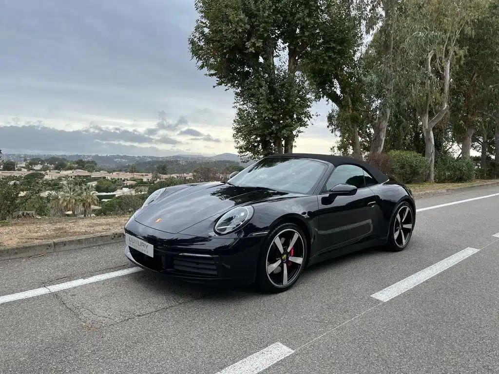 Porsche-992-Carrera-4S-cabriolet-1