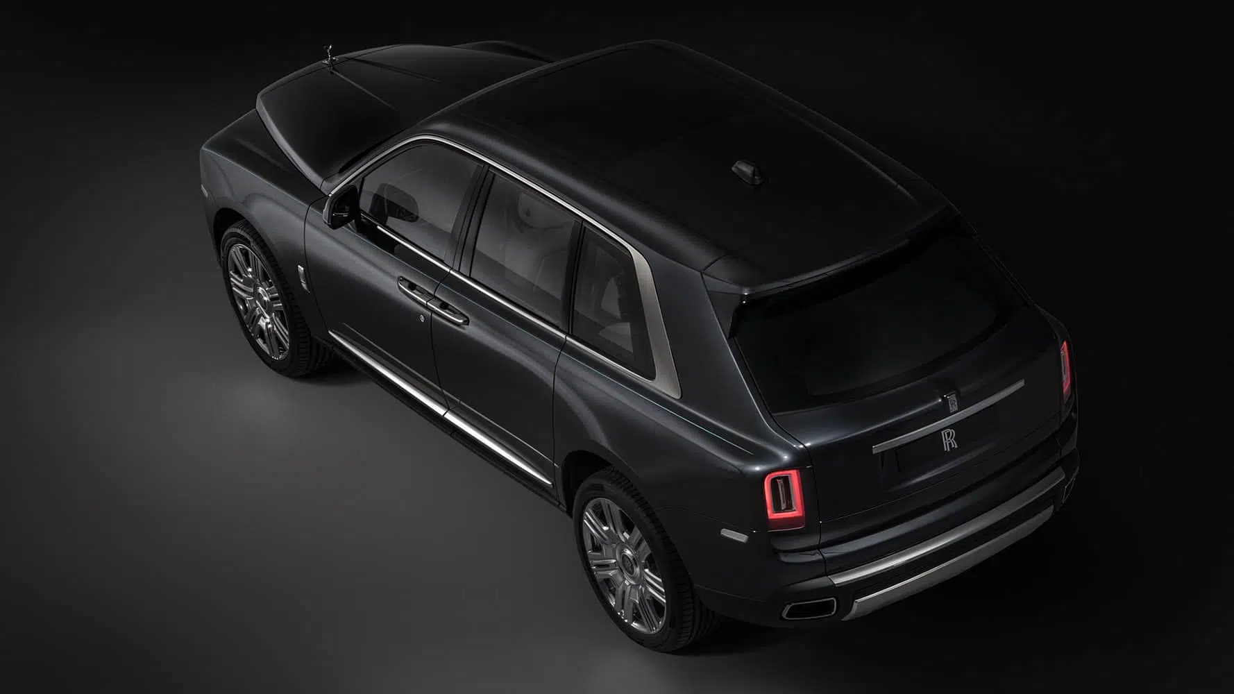 Rolls-Royce-Cullinan-05