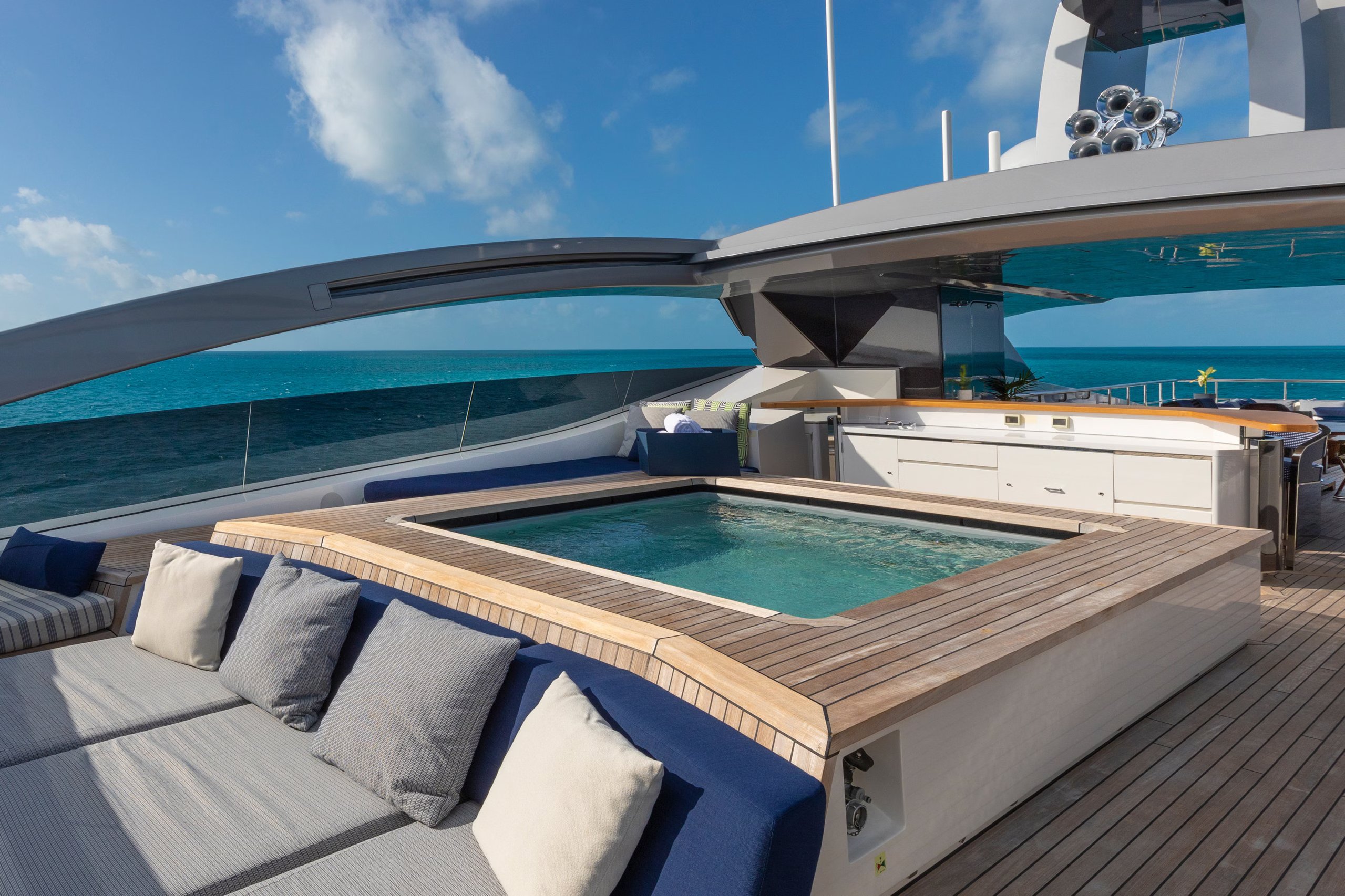 Yacht-Halo-Feadship-25